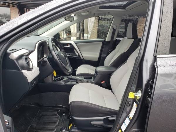 2017 Toyota RAV4 XLE - - by dealer - vehicle for sale in Georgetown, KY – photo 7