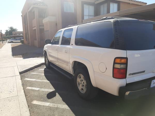 2005 chevy suburban lt - cars & trucks - by owner - vehicle... for sale in Phoenix, AZ – photo 3