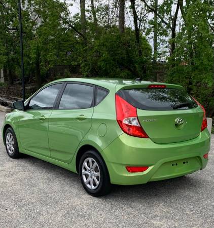 2012 Hyundai Accent Hatchback 4 Cylinder Automatic for sale in Pawtucket, RI – photo 3