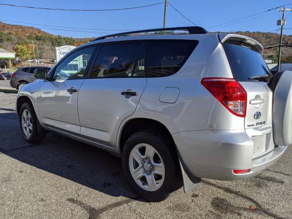 Wow! A 2006 Toyota RAV4 with 138,276 Miles-Hartford - cars & trucks... for sale in Thomaston, CT – photo 4