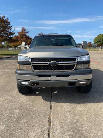 2004 CHEVY 2500 HD DURAMAX 4x4 MIGHT TRADE - cars & trucks - by... for sale in Rockwall, TX – photo 12