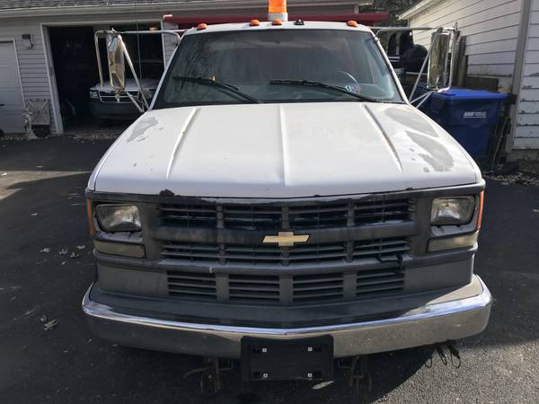 2000 Chevrolet 3500 Dump - cars & trucks - by owner - vehicle... for sale in Dekalb, IL – photo 2