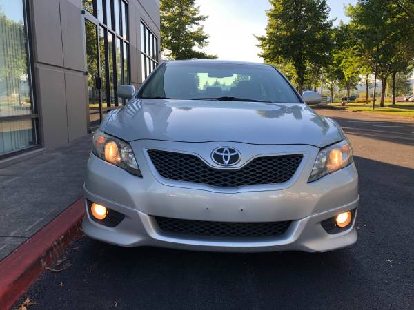 2010 Toyota Camry SE Leather Interior * Well Maintained 26 Records*... for sale in Portland, OR – photo 2