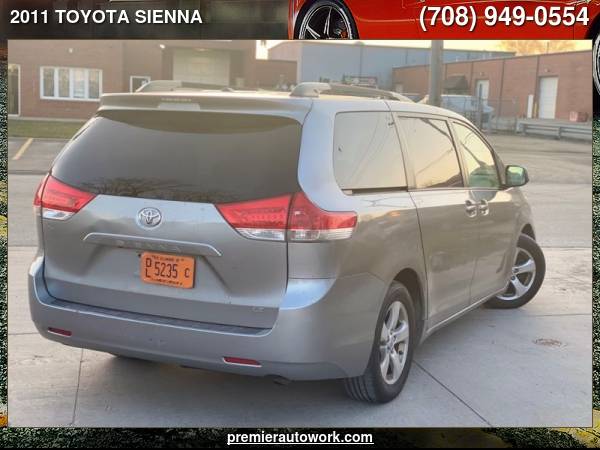 2011 TOYOTA SIENNA LE - - by dealer - vehicle for sale in Alsip, IL – photo 4