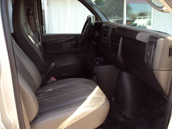 2010 Chevrolet Express Passenger AWD 1500 135 LS for sale in Waite Park, KS – photo 4