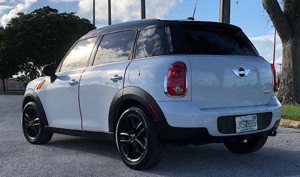 Mini Cooper Countryman Base - cars & trucks - by owner - vehicle... for sale in Fort Lauderdale, FL – photo 8