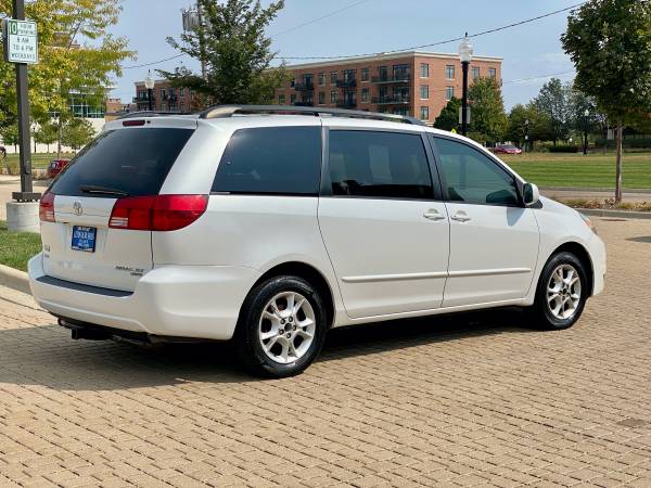 2004 Toyota Sienna XLE Limited - cars & trucks - by dealer - vehicle... for sale in Aurora, IL – photo 23