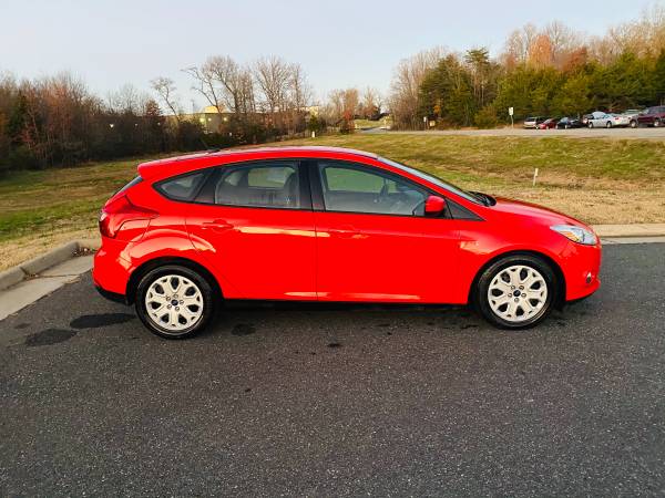 2012 Ford Focus hatchback - cars & trucks - by dealer - vehicle... for sale in Fredericksburg va 22406, District Of Columbia – photo 7