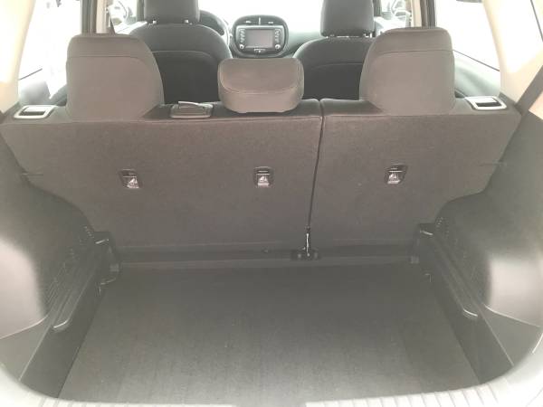 EXTREMELY LOW MILES 2020 KIA SOUL S - - by dealer for sale in Hanamaulu, HI – photo 9