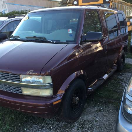 2003 Chevy Astro Van AWD for sale in Pinconning, MI – photo 2