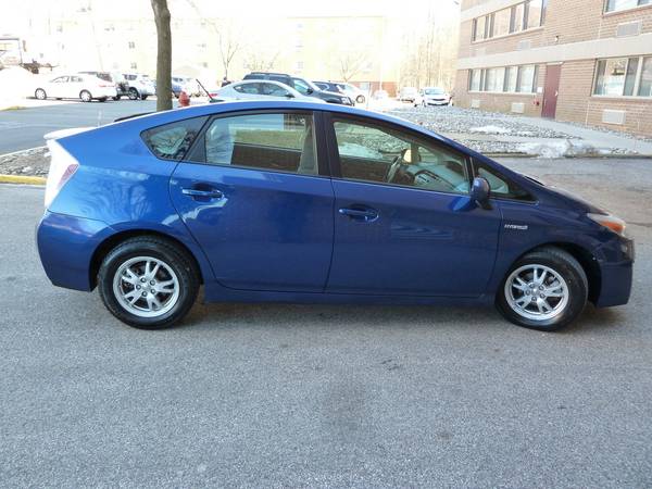 2010 Toyota Prius Three 4dr Hatchback - - by dealer for sale in Huntingdon Valley, PA – photo 4