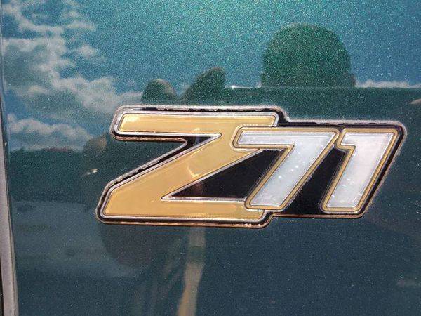2004 Chevrolet Chevy Suburban 1500 Z71 4WD 4dr SUV - BEST CASH PRICES for sale in Warren, MI – photo 9