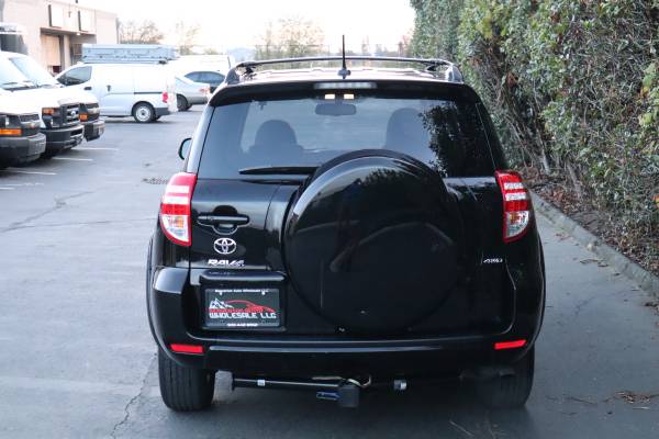 2011 Toyota RAV4 Limited V6 - LEATHER / MOONROOF / ONLY 90K MILES!... for sale in Beaverton, WA – photo 6