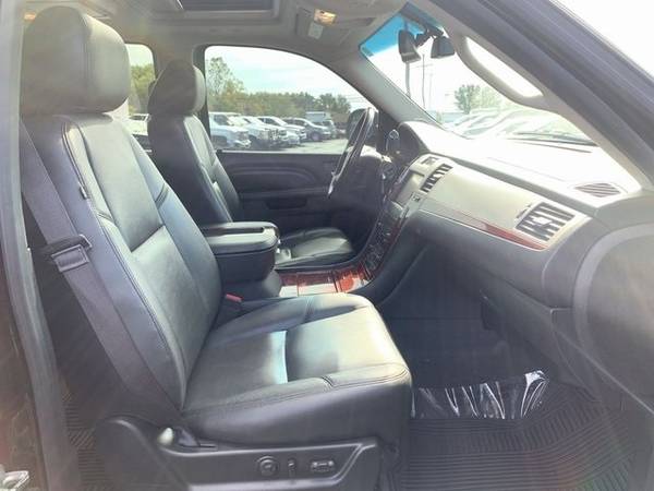 2013 Cadillac Escalade Premium AWD Navi Tv/DVD Sunroof Cln Carfax We F for sale in Canton, PA – photo 17