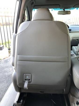 20 OFF 2011 Honda Odyssey - - by dealer - vehicle for sale in Hyattsville, District Of Columbia – photo 22