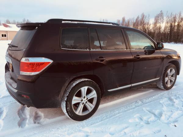 2012 TOYOTA HIGHLANDER - cars & trucks - by owner - vehicle... for sale in Fort Greely, AK – photo 3