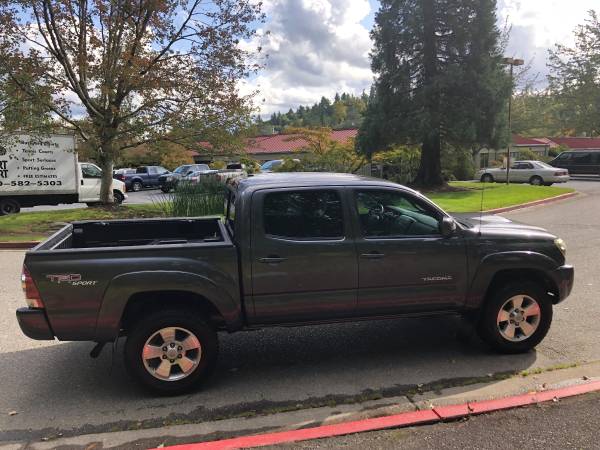 2011 Toyota Tacoma Double Cab SR5 TRD Sport 4WD --1 owner, Clean title for sale in Kirkland, WA – photo 4