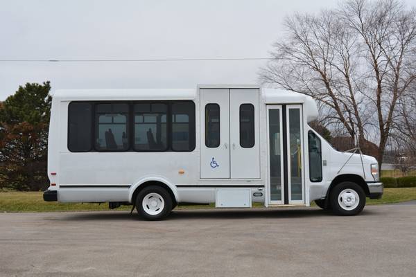 2010 Ford E-450 16 Passenger Paratransit Shuttle Bus for sale in Crystal Lake, WI – photo 4