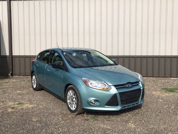 2012 Ford Focus SE - cars & trucks - by dealer - vehicle automotive... for sale in Junction City, KS – photo 4