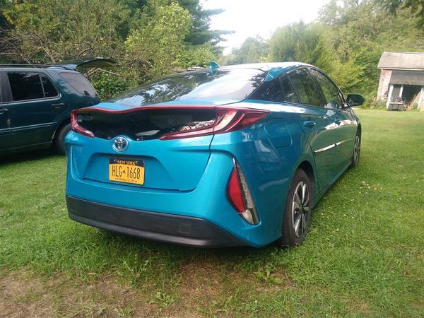 2017 TOYOTA PRIUS PRIME , PLUG-IN - cars & trucks - by owner -... for sale in Parksville, NY – photo 3