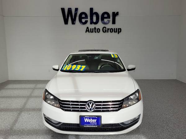 2013 Volkswagen Passat SEL TDI- 80k Miles - Sunroof and Nav. system... for sale in Silvis, IA – photo 3