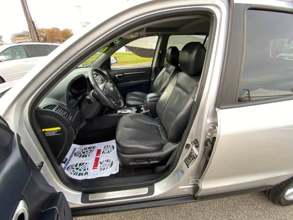 2008 Hyundai Santa Fe SE AWD-One owner! Clean car fax!! Low miles!!!... for sale in Fair Haven, MI – photo 6
