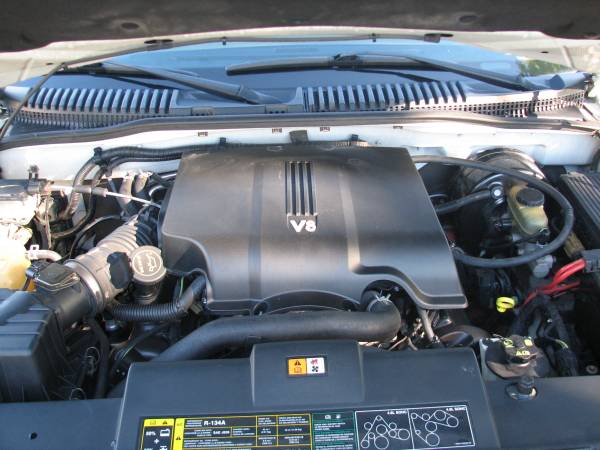 2003 Mercury Mountaineer Premier AWD V8 "Pristine" - cars & trucks -... for sale in West Valley City, UT – photo 12