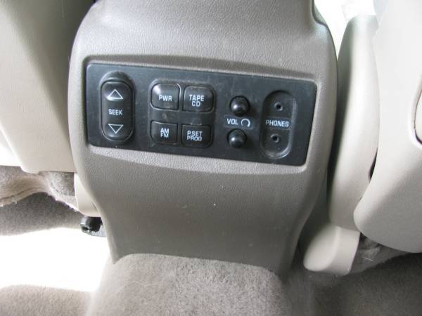 Good running Chevy Malibu Maxx - cars & trucks - by dealer - vehicle... for sale in Winchester , KY – photo 13