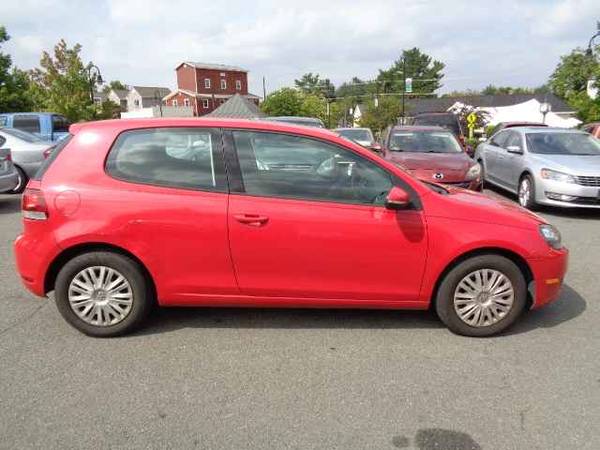 2011 Volkswagen Golf 2 Door 2.5L I5 F DOHC 20V - cars & trucks - by... for sale in Purcellville, District Of Columbia – photo 2