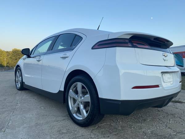 2013 Chevrolet Volt 12K Miles - cars & trucks - by dealer - vehicle... for sale in Hollister, MO – photo 3