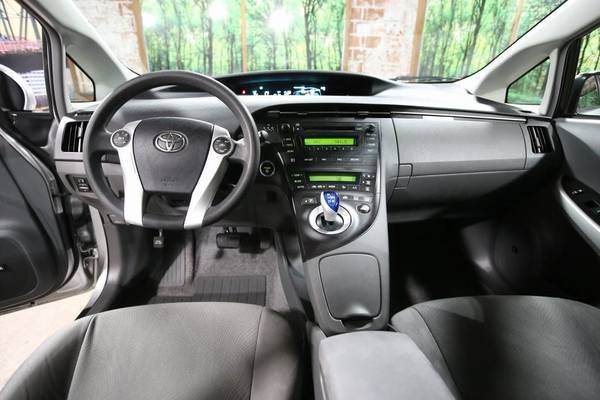 2010 Toyota Prius Electric III Hatchback - cars & trucks - by dealer... for sale in Beaverton, OR – photo 2