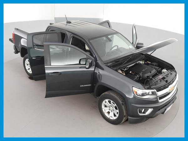 2017 Chevy Chevrolet Colorado Crew Cab LT Pickup 4D 5 ft pickup Gray for sale in Ronkonkoma, NY – photo 21