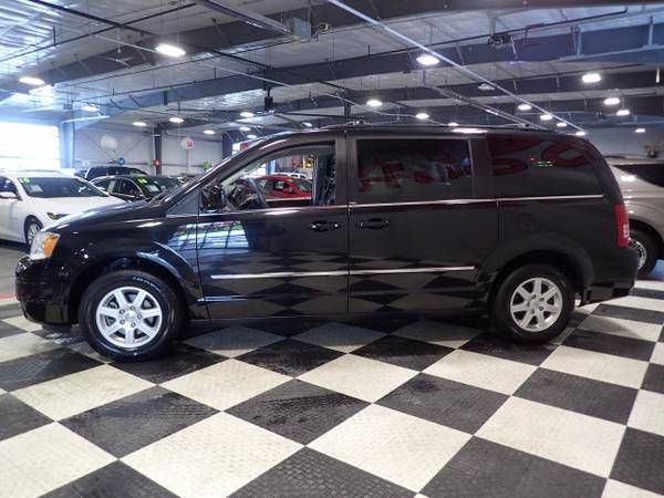 2010 Chrysler Town & Country TOURING AUTO V6! POWER ALL! LEATHER! DUAL for sale in Gretna, NE – photo 5