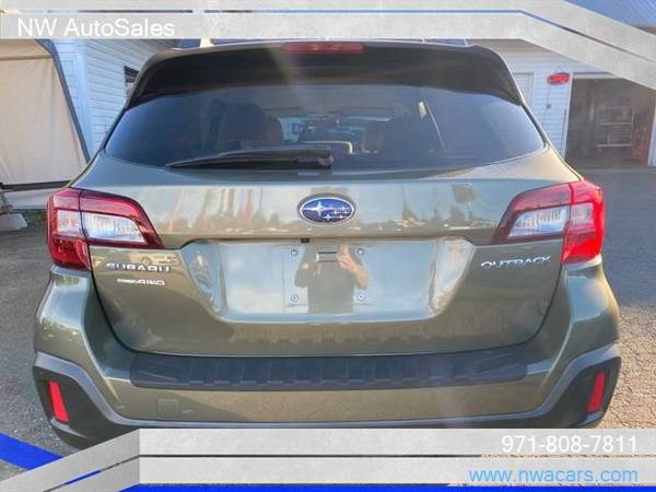 2018 Subaru Outback 2.5i Premium 1 OWNER 40K MILES - cars & trucks -... for sale in Beaverton, OR – photo 4