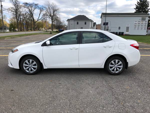 2016 Toyota Corolla LE - cars & trucks - by owner - vehicle... for sale in Buffalo, NY – photo 2