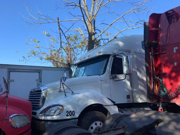 Freightliner Columbia & Century for sale in Lansdale, PA – photo 3