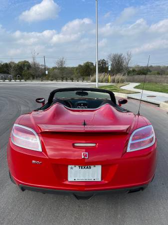 Awesome Fun to Drive Convertible 2008 Saturn Sky Roadster Victory for sale in Austin, TX – photo 12