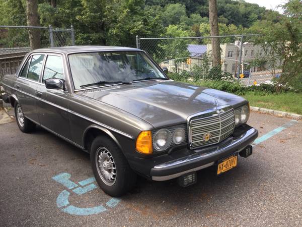 1985 Mercedes Benz 300D - cars & trucks - by owner - vehicle... for sale in Glen Cove, NY – photo 7