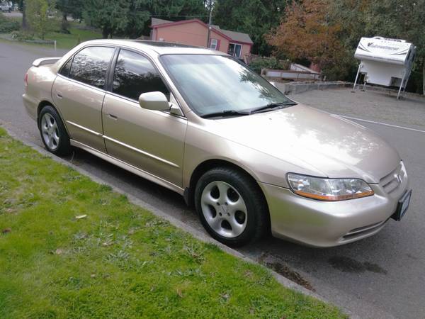 2002 Honda Accord LOW LOW MILES - cars & trucks - by owner - vehicle... for sale in Kirkland, WA – photo 2