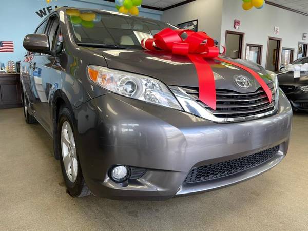 2015 Toyota Sienna 5dr 7-Pass Van LE AAS FWD (Natl) Guaranteed for sale in Inwood, NJ – photo 2