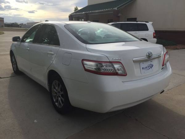 2011 TOYOTA CAMRY HYBRID Leather NICE - Save Big on Gas - 114mo_0dn for sale in Frederick, WY – photo 5