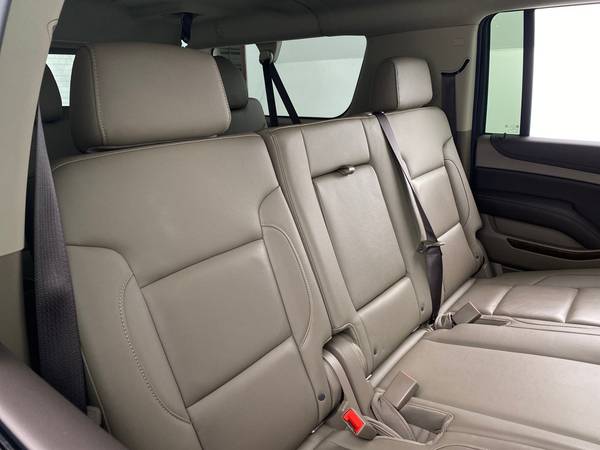 2020 Chevy Chevrolet Suburban LT Sport Utility 4D suv White -... for sale in Fresh Meadows, NY – photo 19