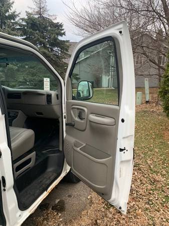 2001 Chevrolet Express 2500 - cars & trucks - by owner - vehicle... for sale in Madison, WI – photo 20