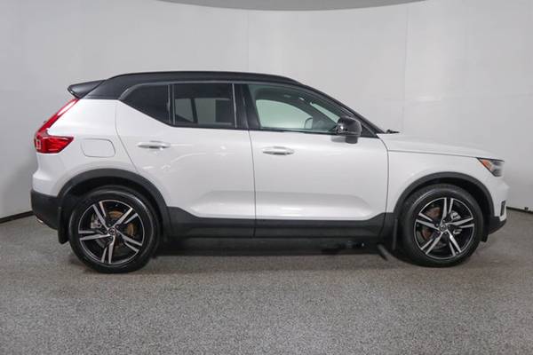 2019 Volvo XC40, Crystal White Metallic for sale in Wall, NJ – photo 6