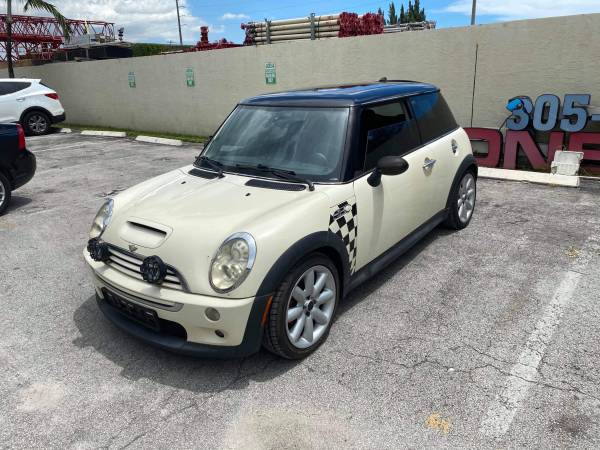 2006 Mini Cooper S - cars & trucks - by owner - vehicle automotive... for sale in Hialeah, FL