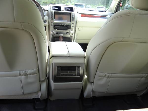 2015 Lexus GX 460 Premium Package- Hard to find color! Very Clean!!!! for sale in Londonderry, VT – photo 19