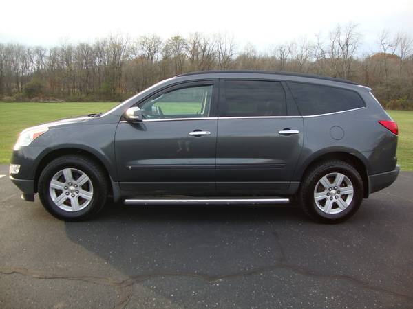 2010 CHEVROLET TRAVERSE - cars & trucks - by dealer - vehicle... for sale in Mansfield, OH – photo 2