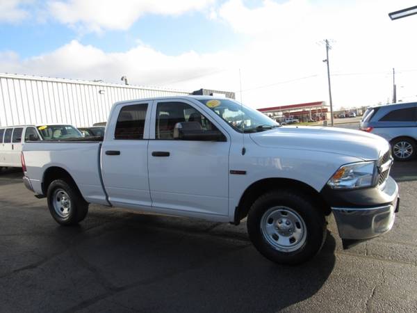 2015 Ram 1500 4WD Quad Cab Tradesman - cars & trucks - by dealer -... for sale in Rockford, IL – photo 11
