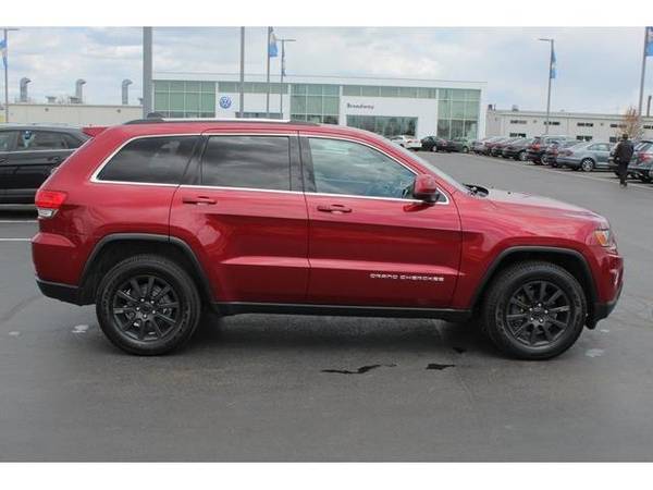 2014 Jeep Grand Cherokee SUV Laredo - Jeep Deep Cherry Red Crystal for sale in Green Bay, WI – photo 22