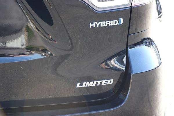 2017 Toyota Highlander Hybrid Limited Platinum - - by for sale in ToyotaWalnutCreek.com, CA – photo 11